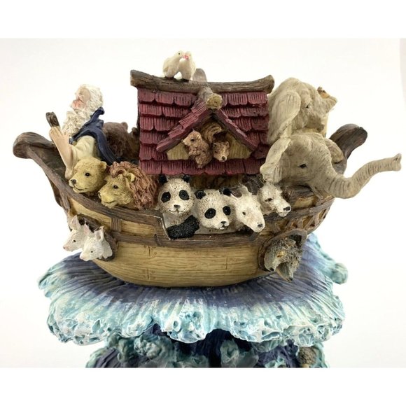 Classic Treasures Musical Noah's Ark Sculpture. Tune is: "Climb Every Mountain". - Picture 8 of 15
